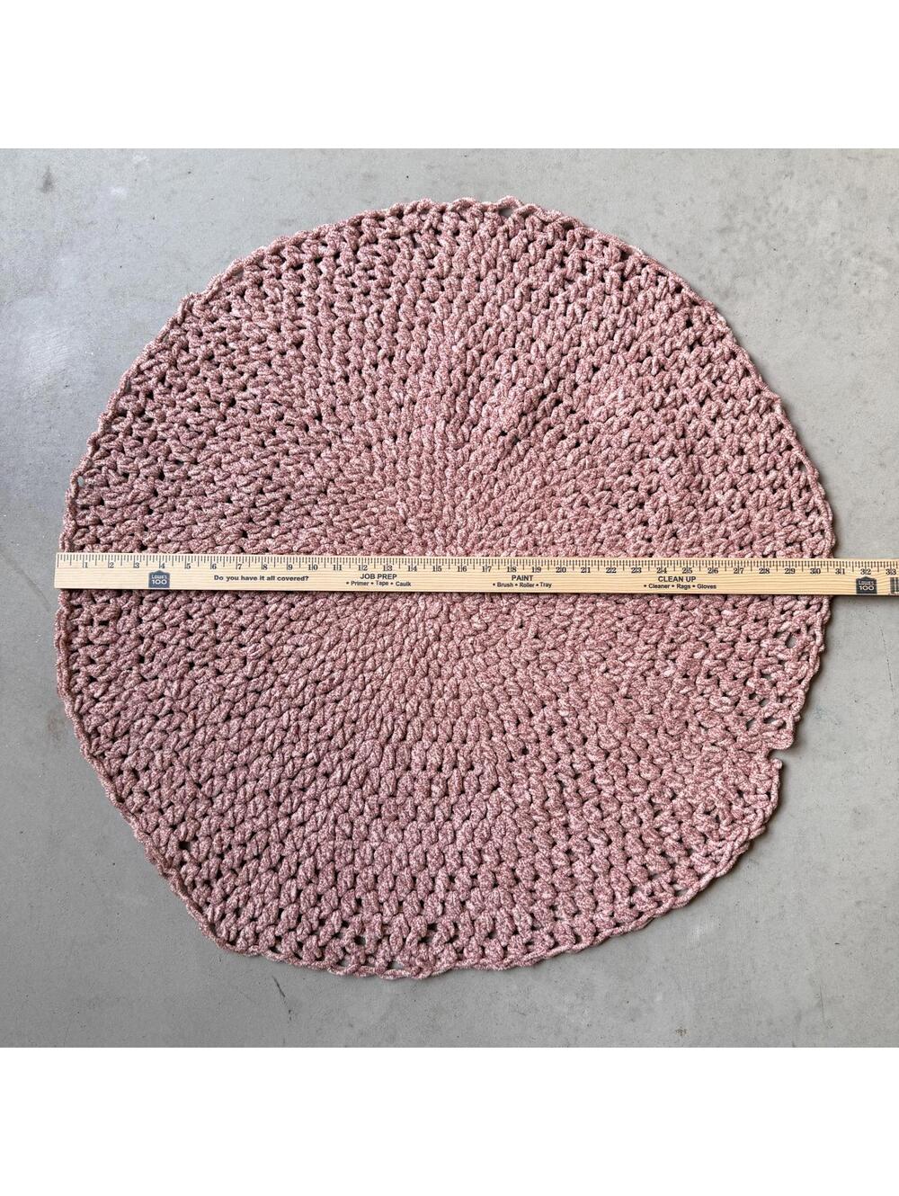 Handmade Pink Crochet Round Rug - Picture 4 of 4